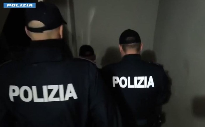 Traffico di droga gestito dai clan, 26 arresti a Palermo Traffico di droga gestito dai clan, 26 arresti a Palermo