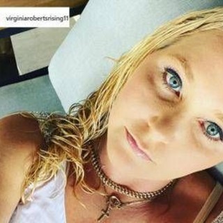 Virginia Giuffre è morta, suicida a 41 anni l'accusatrice di Jeffrey Epstein