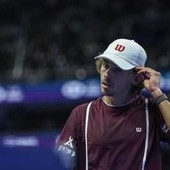 De Minaur 'punge' Zverev: "Alcuni impiegano troppo tempo per servire"