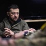 Ucraina sotto attacco, Zelensky denuncia il silenzio Usa: &quot;Incoraggia Putin&quot;