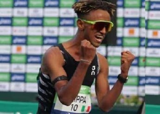 Atletica, Yeman Crippa vince la Maratona di Parigi Atletica, Yeman Crippa vince la Maratona di Parigi