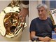 Il wc d'oro da 12,1 milioni di dollari di Cattelan sarà esposto in un museo Il wc d'oro da 12,1 milioni di dollari di Cattelan sarà esposto in un museo