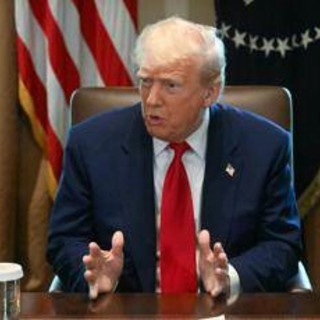 Male l'economia Usa: Trump incolpa Biden, 'scagiona' i dazi e promette il boom