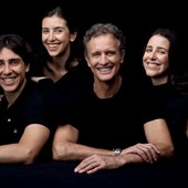 A.Benetton “La paternità mi ha arricchito, con i miei figli il dialogo è continuo”