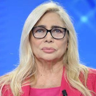Mara Venier, lo sfogo per il ritardo dei treni: &quot;Un altro lunedì da incubo&quot;