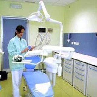 World Smile Day, l'indagine: &quot;Con prevenzione dentale risparmi per 2,3 miliardi l’anno&quot;