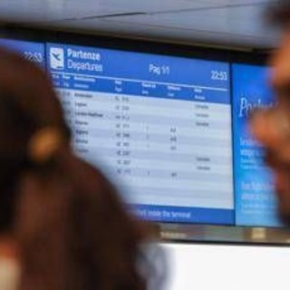 Scioperi trasporto aereo oggi, lunedì nero per chi vola Scioperi trasporto aereo oggi, lunedì nero per chi vola