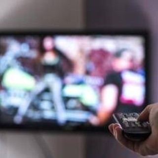 Canone Rai 2026, esenzione per gli over 75: come fare e le scadenze da rispettare Canone Rai 2026, esenzione per gli over 75: come fare e le scadenze da rispettare