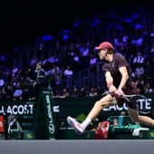 Sinner piega Shelton e vola in semifinale a Parigi indoor