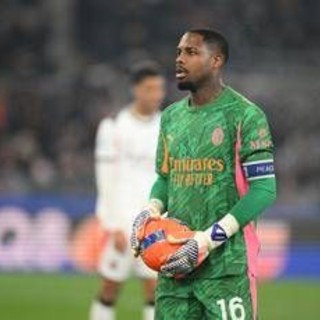 Maignan, furia per rigore assegnato alla Roma: "Bartesaghi deve tagliarsi il braccio?"