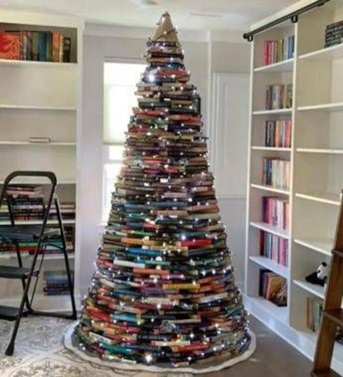 Natale, ricerca, per 4 italiani su 5 il simbolo è l’albero, presente nel 92% delle case Natale, ricerca, per 4 italiani su 5 il simbolo è l’albero, presente nel 92% delle case