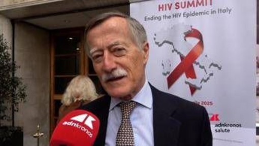 Aids, Andreoni: &quot;Diagnosi Hiv in ritardo in 6 casi su 10&quot;