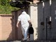 Caso Garlasco, rischio contaminazione sulle impronte rilevate con polveri e adesivi