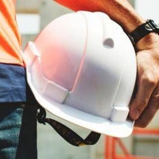 Operaio cade da 10 metri, morto 47enne in provincia di Rovigo Operaio cade da 10 metri, morto 47enne in provincia di Rovigo