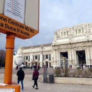 Aggredisce un turista ebreo in stazione a Milano, arrestato 25enne Aggredisce un turista ebreo in stazione a Milano, arrestato 25enne