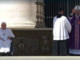 Papa Francesco a sorpresa in piazza San Pietro per il Giubileo dei malati: &quot;Grazie a tutti&quot;