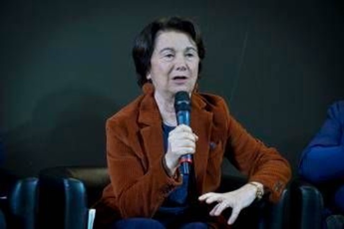 La ministra Roccella sulle nozze d'oro con il marito Luigi: &quot;Le festeggio a marzo 2026, è l'amore della mia vita&quot;