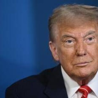 Ucraina, Trump: &quot;Zelensky può porre subito fine a guerra, rinunci a Crimea e Nato&quot;
