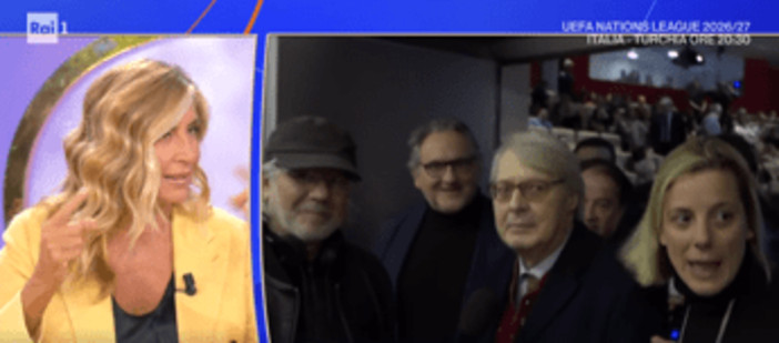 Vittorio Sgarbi ricoverato, Myrta Merlino: "È debolissimo, situazione medica molto complicata" Vittorio Sgarbi ricoverato, Myrta Merlino: "È debolissimo, situazione medica molto complicata"