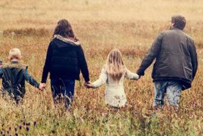 Torna 'genitori' su carta identità, via padre e madre: la sentenza della Cassazione