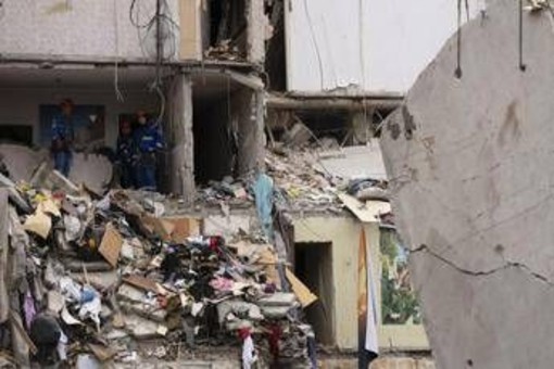 Ucraina-Russia, Zelensky: &quot;Cinque bambini tra i 31 morti in attacco Kiev&quot;