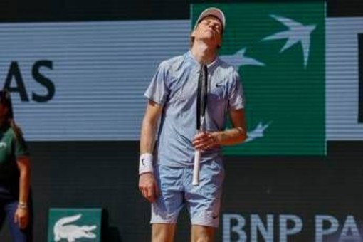 Sinner eliminato al Roland Garros, Binaghi: "Vicini a Jannik, sportività vale più del risultato" Sinner eliminato al Roland Garros, Binaghi: "Vicini a Jannik, sportività vale più del risultato"