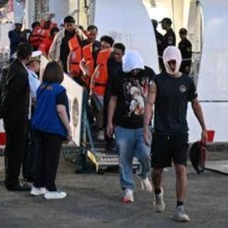 Filippine, affonda traghetto nel sud: 18 morti e 24 dispersi