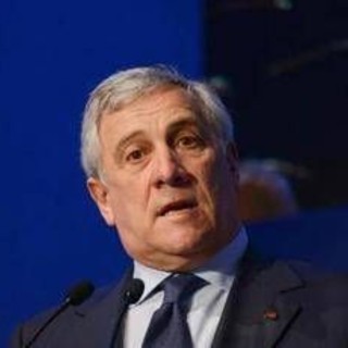 Libia, Tajani a Misurata: "Porto chiave per ruolo Italia nel Mediterraneo' Libia, Tajani a Misurata: "Porto chiave per ruolo Italia nel Mediterraneo'
