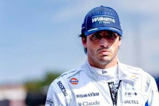 Sainz rinnova con la Williams con un accordo pluriennale Sainz rinnova con la Williams con un accordo pluriennale