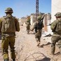 Idf marchia con numeri in fronte i palestinesi fermati in Cisgiordania