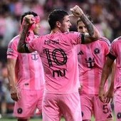 De Paul, gol e 'abbraccio' a Messi per la morte del papà: il tributo da brividi in Mls