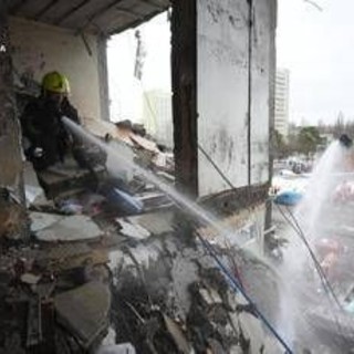 Ucraina, nuovo attacco russo su Kiev: in migliaia senza riscaldamento Ucraina, nuovo attacco russo su Kiev: in migliaia senza riscaldamento