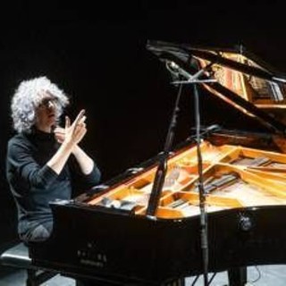 Giovanni Allevi, la scoperta della malattia: &quot;Mi è crollato tutto, in bilico tra la vita e la morte&quot;