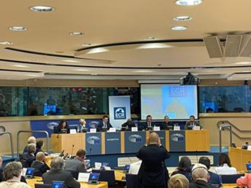 Ue, strumenti di cooperazione per sviluppo Africa, incontro a Bruxelles con cardinale Sarah