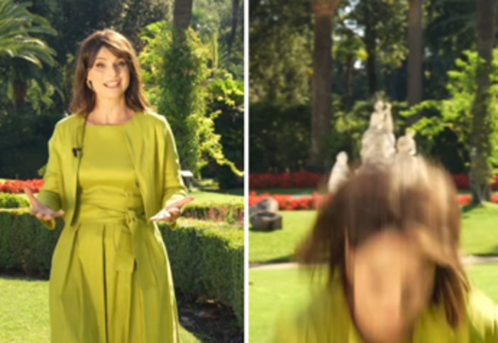 Lorena Bianchetti registra la puntata di 'A sua immagine' e... cade: il video social Lorena Bianchetti registra la puntata di 'A sua immagine' e... cade: il video social