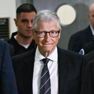 Bill Gates testimonia a porte chiuse sul caso Epstein: "Grave errore incontrarlo"