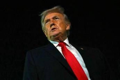 Trump svela la super arma segreta: "Abbiamo usato il Discombobulator in Venezuela"