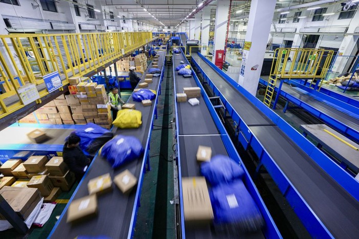 Cina: Festival dello shopping “Double 11” registra volume record pacchi gestiti Cina: Festival dello shopping “Double 11” registra volume record pacchi gestiti