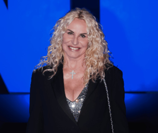 Antonella Clerici 'contro' le mete estive: "Forse ho sbagliato lavoro"