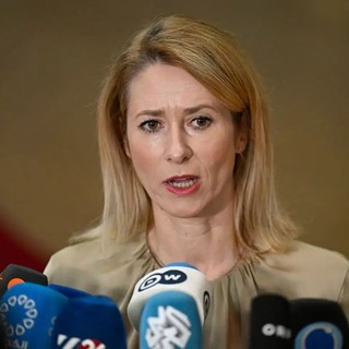 Ucraina, Kallas annuncia sanzioni a Mosca mentre non si fermano gli attacchi