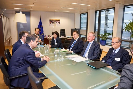 Ue, Urso “Il 2026 l’anno delle riforme non rinviabili” Ue, Urso “Il 2026 l’anno delle riforme non rinviabili”