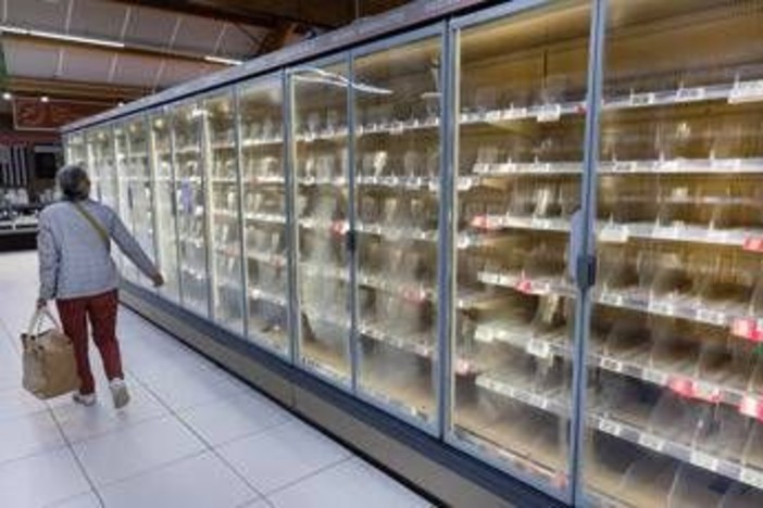 Francia, attacco informatico ai supermercati: centinaia di frigoriferi fuori uso Francia, attacco informatico ai supermercati: centinaia di frigoriferi fuori uso