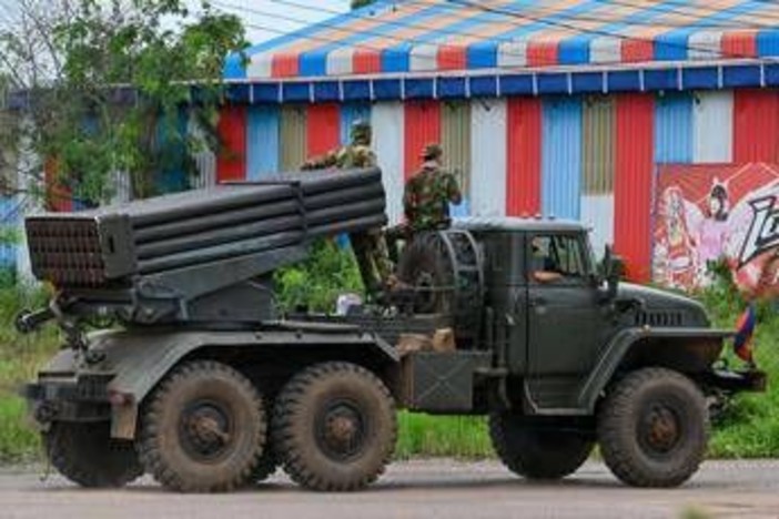 Thailandia: &quot;Cambogia ha violato cessate il fuoco&quot;
