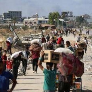 Gaza, negoziati per la pace al via in Egitto. Trump: "Agire in fretta o sarà un massacro" Gaza, negoziati per la pace al via in Egitto. Trump: "Agire in fretta o sarà un massacro"