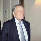 Addio a Francesco Tomasello, Sinch: "Neurochirurgo di eccellenza, profondo cordoglio" Addio a Francesco Tomasello, Sinch: "Neurochirurgo di eccellenza, profondo cordoglio"