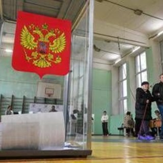 Elezioni in Russia, Mosca denuncia: "Potenti cyberattacchi contro il sistema di voto elettronico"