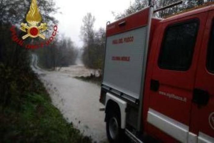 Maltempo Vicenza, trascinati dalla piena del torrente Agno: si cercano due dispersi