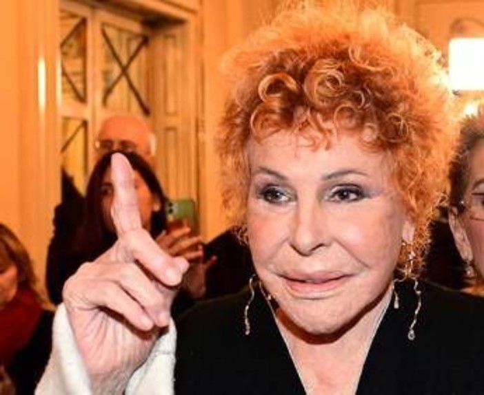 Ornella Vanoni, oggi il funerale nella sua Milano
