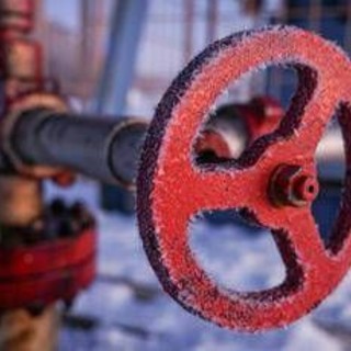 Iran, compagnie petrolifere in pressing su Trump: "Crisi rischia di aggravarsi"