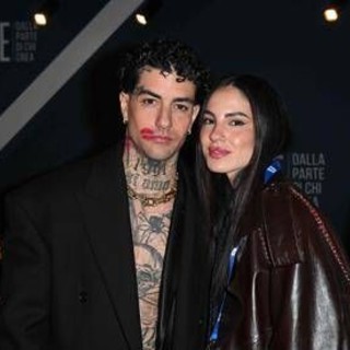 Giulia De Lellis compie 30 anni, la dedica d'amore a Tony Effe: "La mia roccia" Giulia De Lellis compie 30 anni, la dedica d'amore a Tony Effe: "La mia roccia"